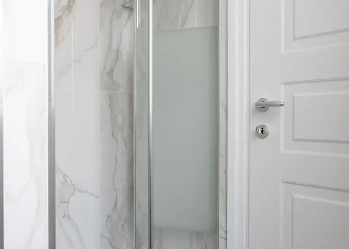 Apartment Con 2 E 2 Bagni -san Giovanni- Rom