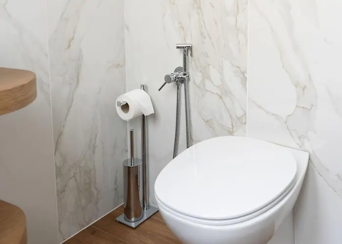 Con 2 E 2 Bagni -san Giovanni- Apartment Rom